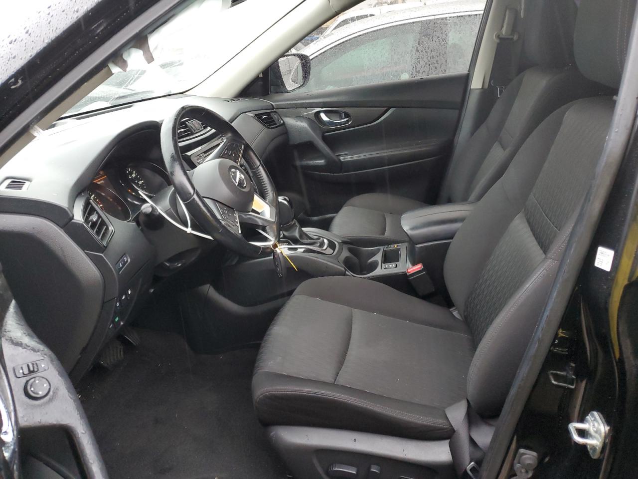 2020 Nissan Rogue - Image 7