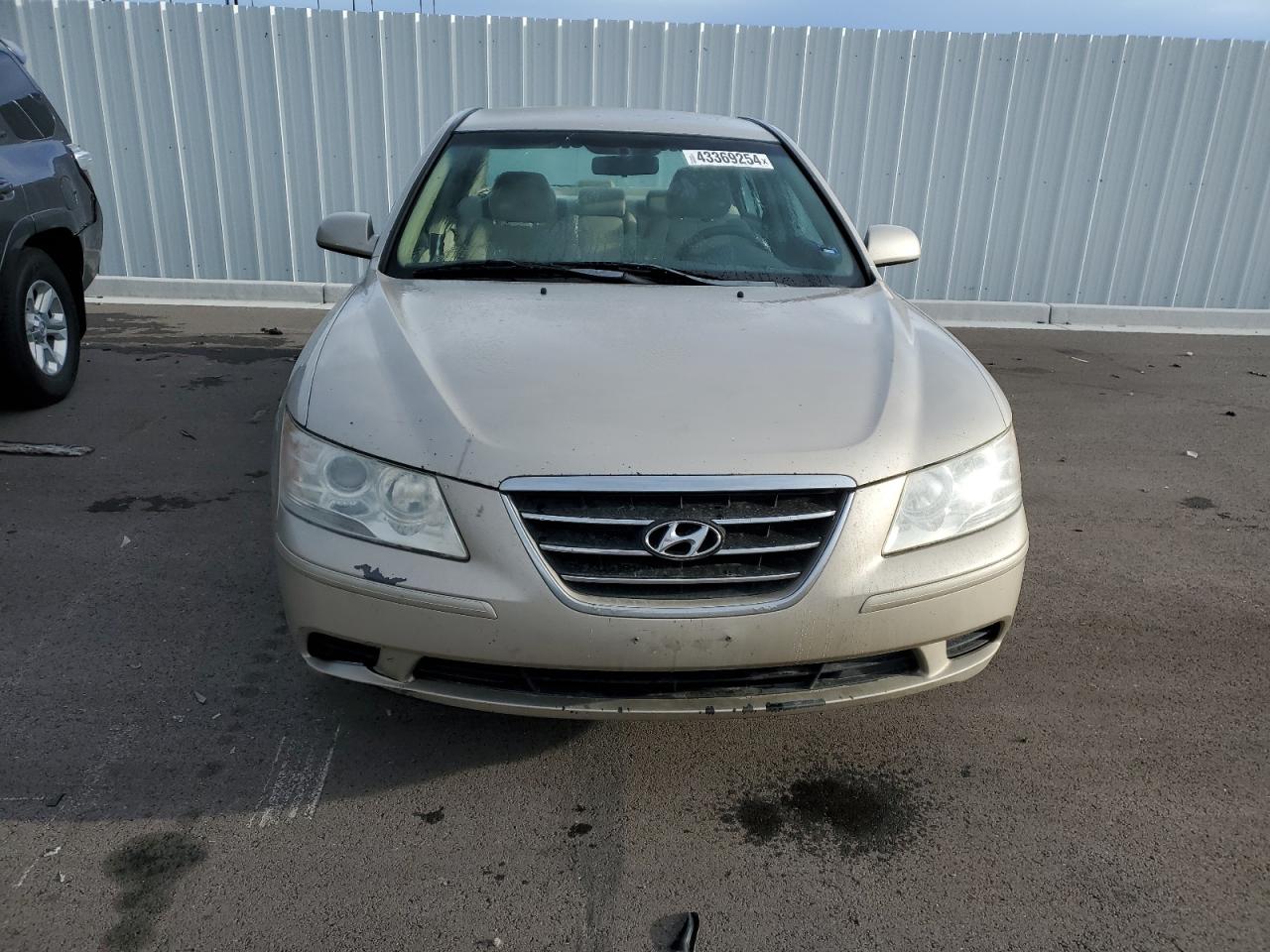 2009 Hyundai Sonata - Image 5