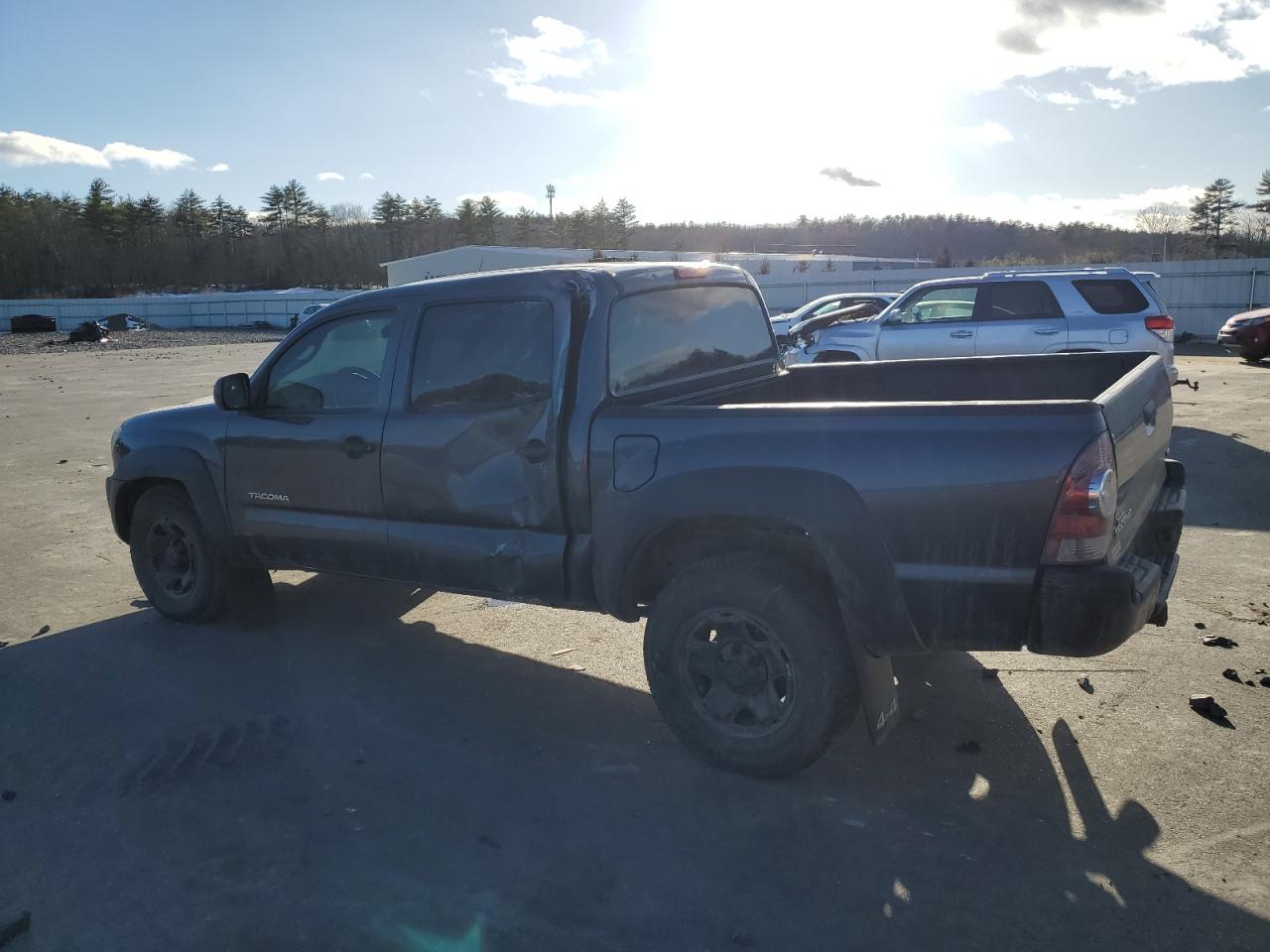 2011 Toyota Tacoma Double Cab VIN: 3TMLU4EN9BM069475 Lot: 42876724