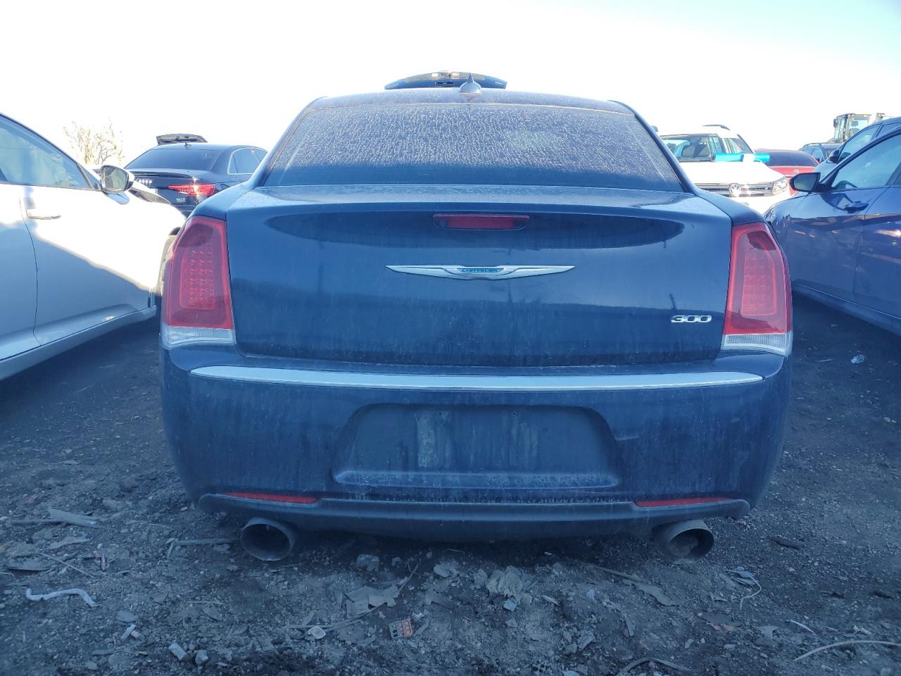 2015 Chrysler 300 Limited VIN: 2C3CCAAG5FH930619 Lot: 42982424