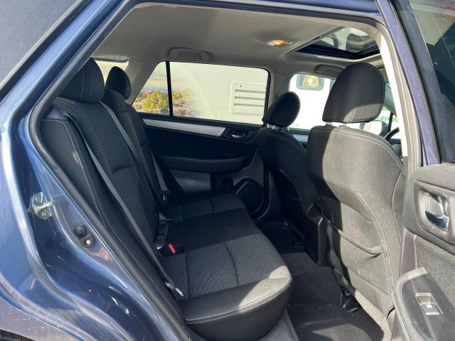  SUBARU OUTBACK 2017 Синий