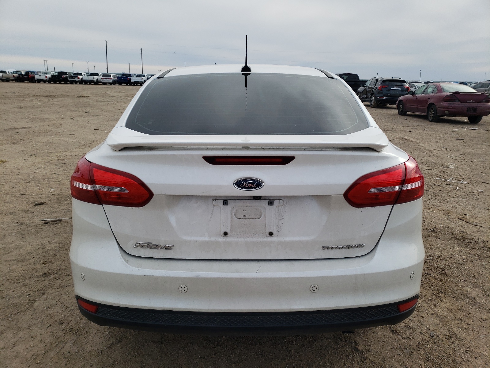 1FADP3J22HL235403 2017 Ford Focus Titanium