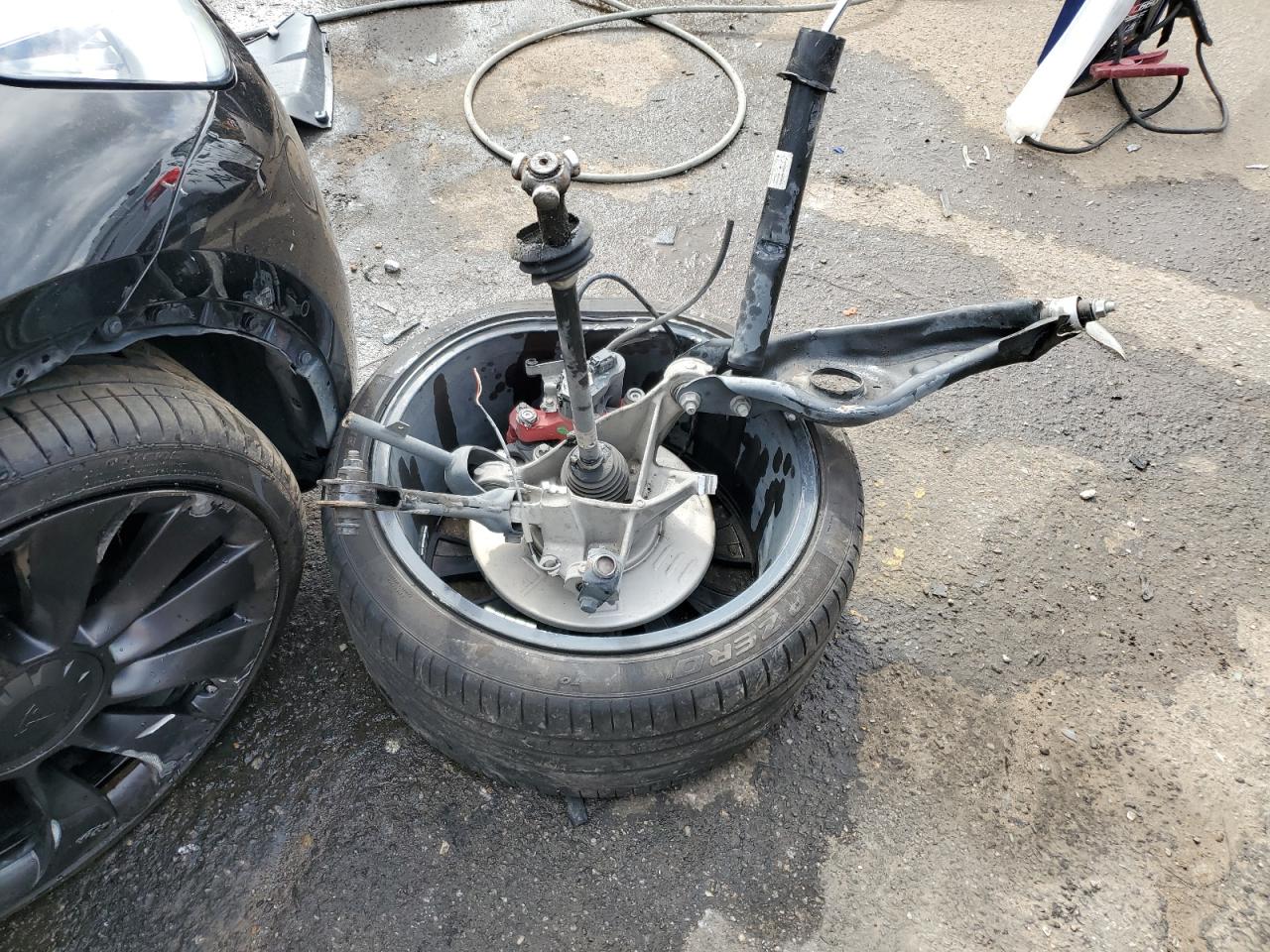 2020 Tesla Model Y VIN: 5YJYGDEF5LF049798 Lot: 54064085