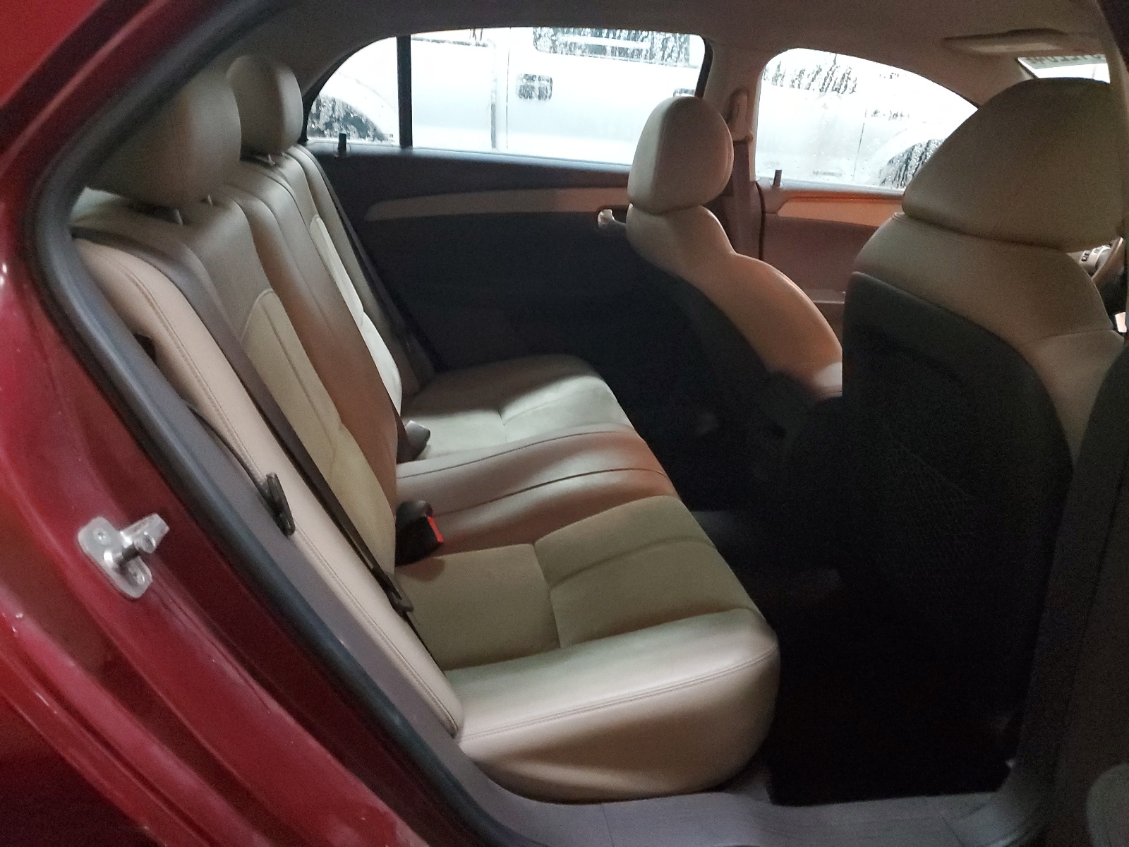 1G1ZD5EB0AF225822 2010 Chevrolet Malibu 2Lt