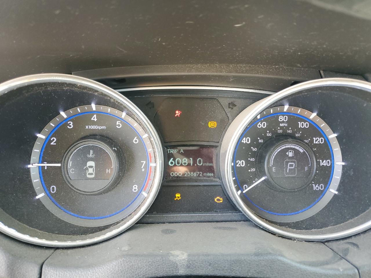 2014 Hyundai Sonata - Image 9