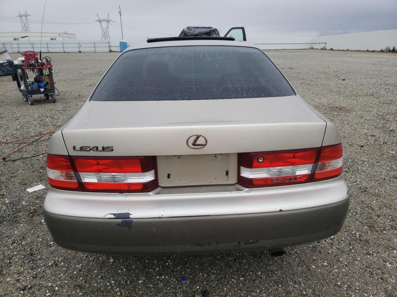 2000 Lexus Es 300 VIN: JT8BF28G3Y0281807 Lot: 41650934