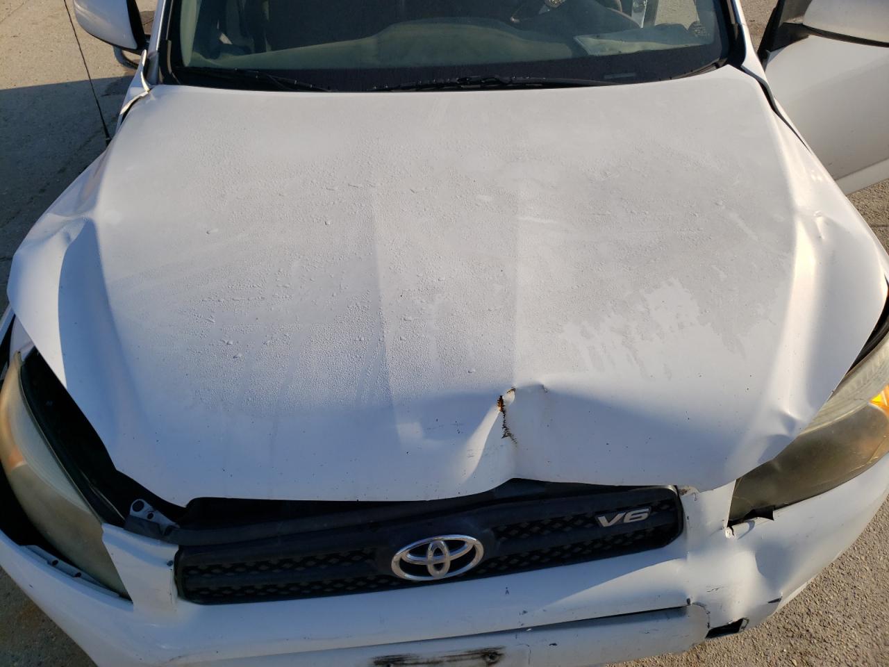 2008 Toyota Rav4 Sport VIN: JTMBK32V386040515 Lot: 41361144