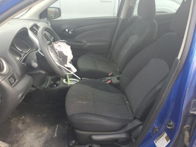 Седани NISSAN VERSA 2015 Синій