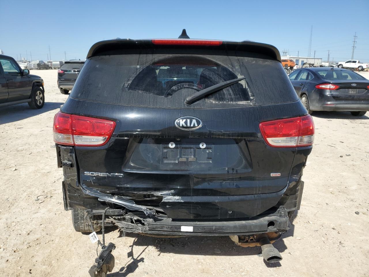 5XYPG4A39JG369591 2018 Kia Sorento Lx