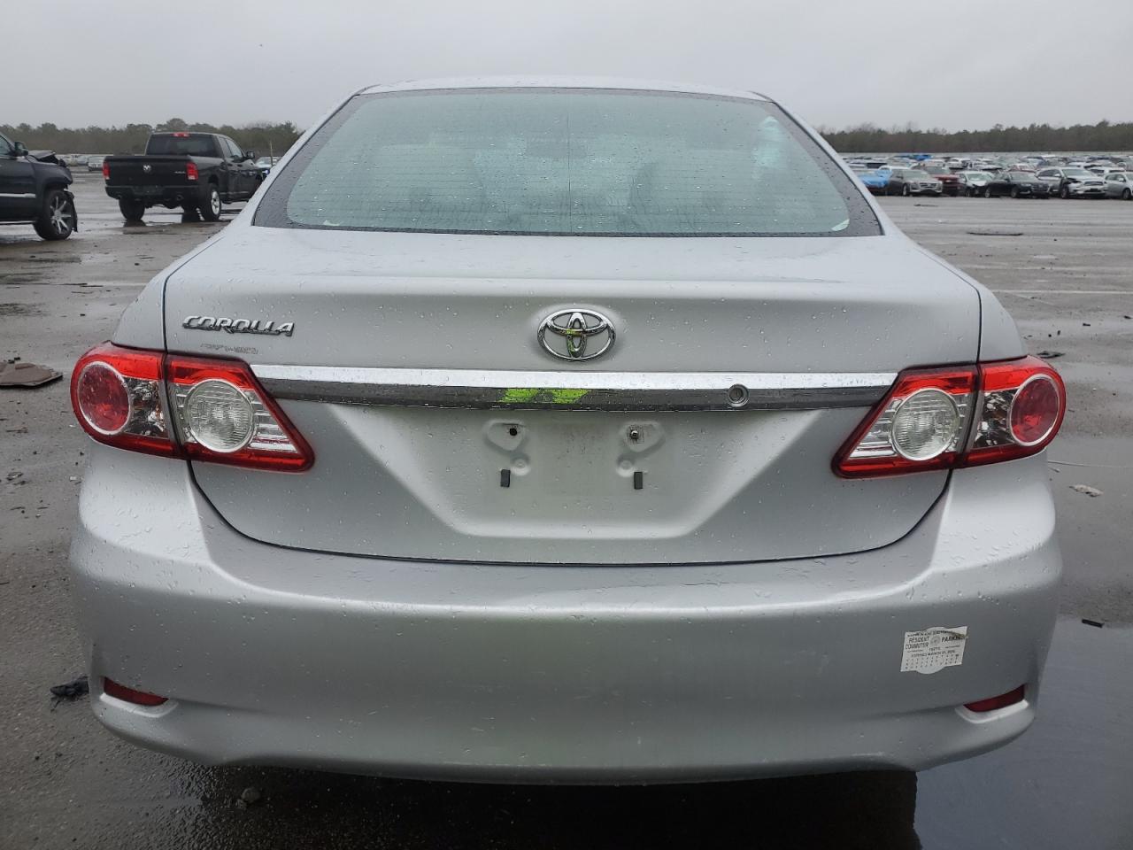 2013 Toyota Corolla Base VIN: 2T1BU4EE8DC975463 Lot: 43024744