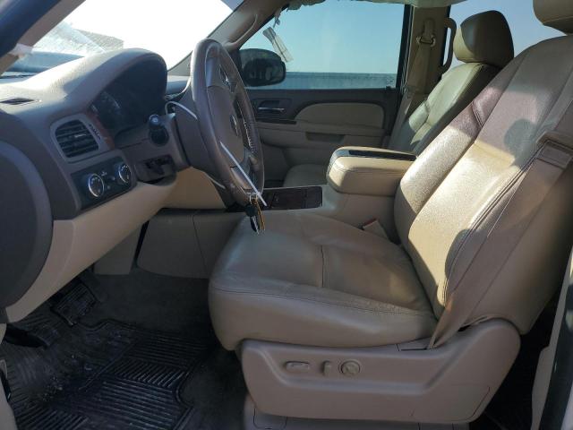 Паркетники CHEVROLET TAHOE 2013 Білий