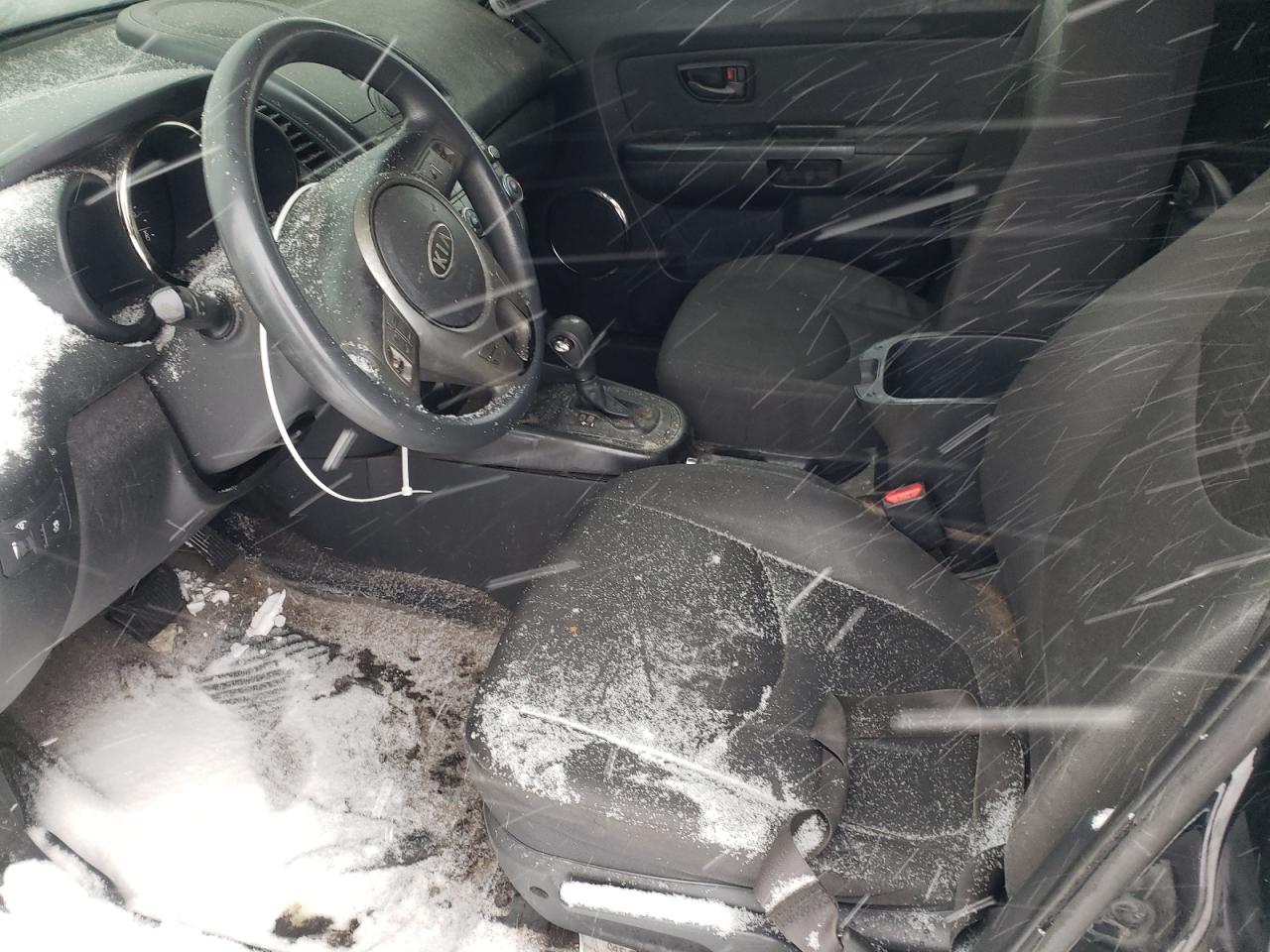 2011 Kia Soul + VIN: KNDJT2A23B7294978 Lot: 60500924