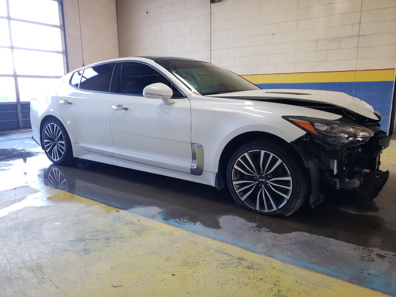 2018 Kia Stinger Premium VIN: KNAE25LA9J6041014 Lot: 43298344