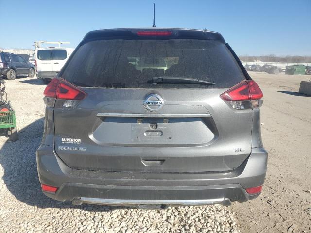  NISSAN ROGUE 2017 Зеленый