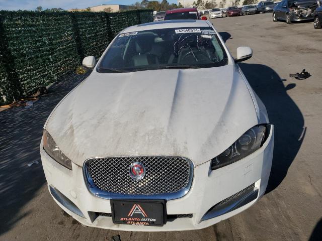 Седани JAGUAR XF 2014 Білий