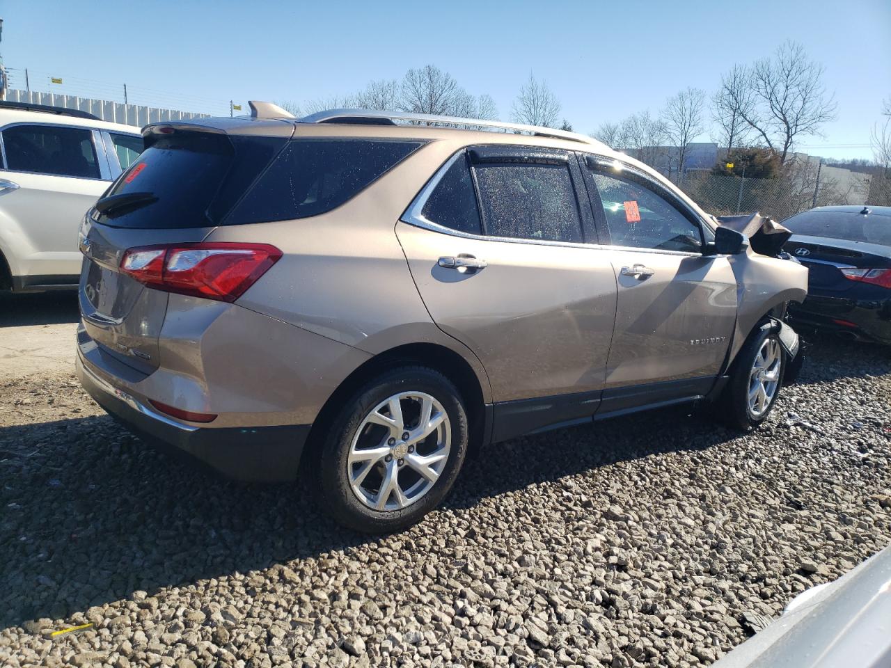 2018 Chevrolet Equinox Premier VIN: 3GNAXVEV4JL338742 Lot: 43027464