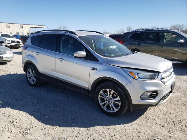  FORD ESCAPE 2018 Серебристый
