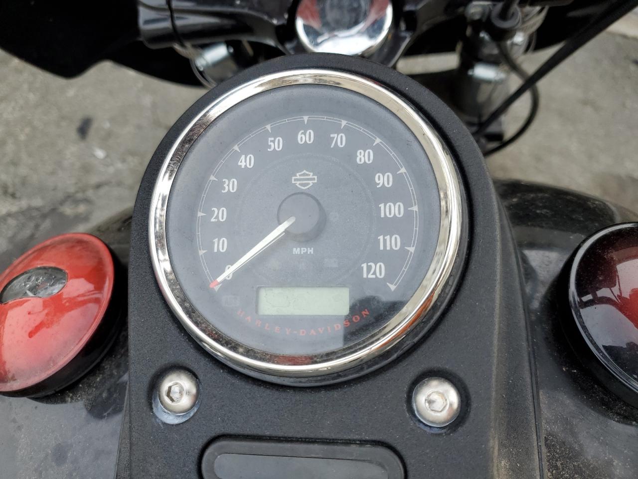 2016 Harley-Davidson Fxdb Dyna Street Bob VIN: 1HD1GXM10GC303928 Lot: 42551774