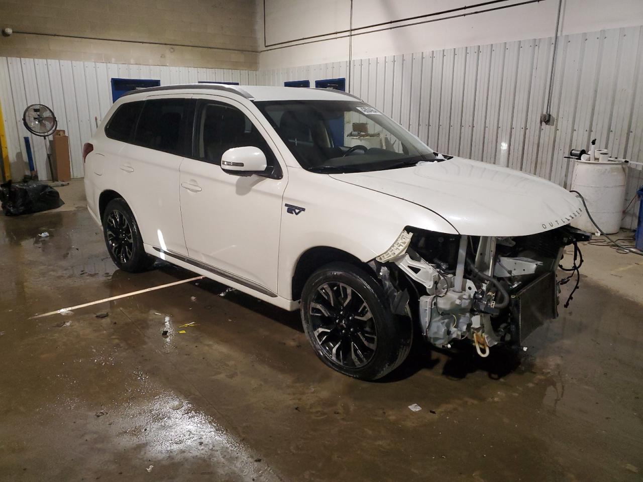 JA4J24A58JZ031665 2018 Mitsubishi Outlander Se