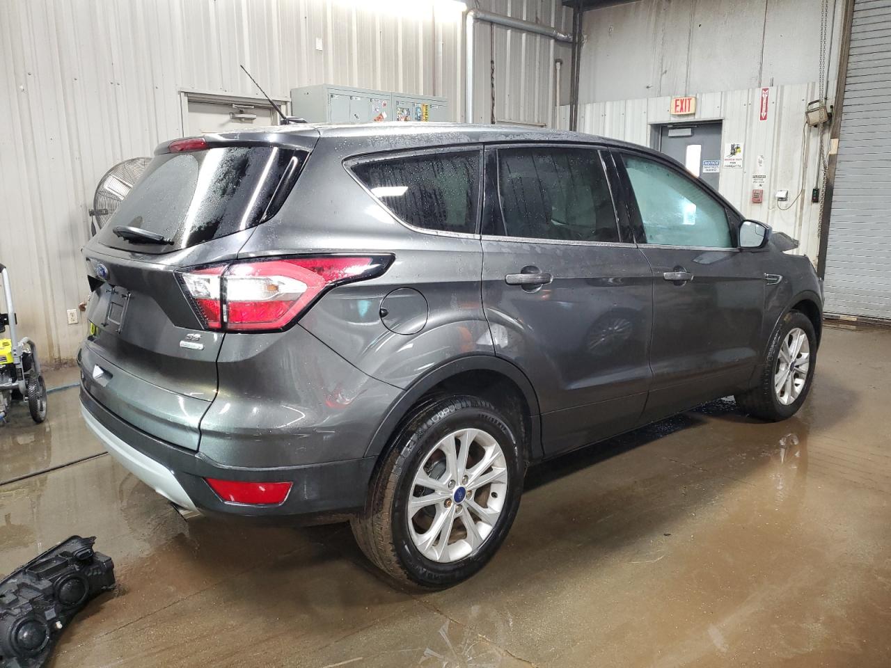 1FMCU0GD3HUD57036 2017 Ford Escape Se