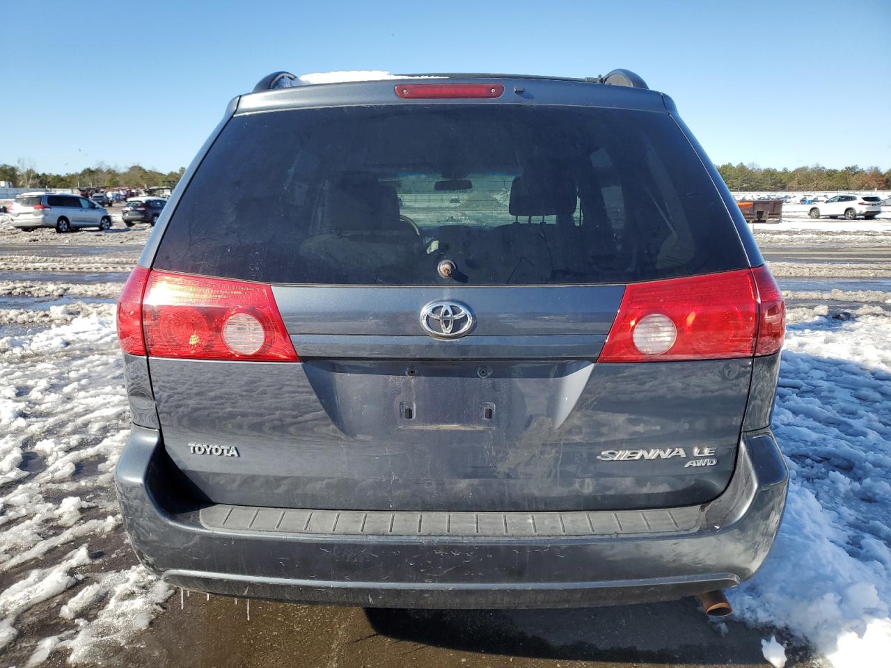 2010 Toyota Sienna Le VIN: 5TDJK4CC6AS028900 Lot: 42643394