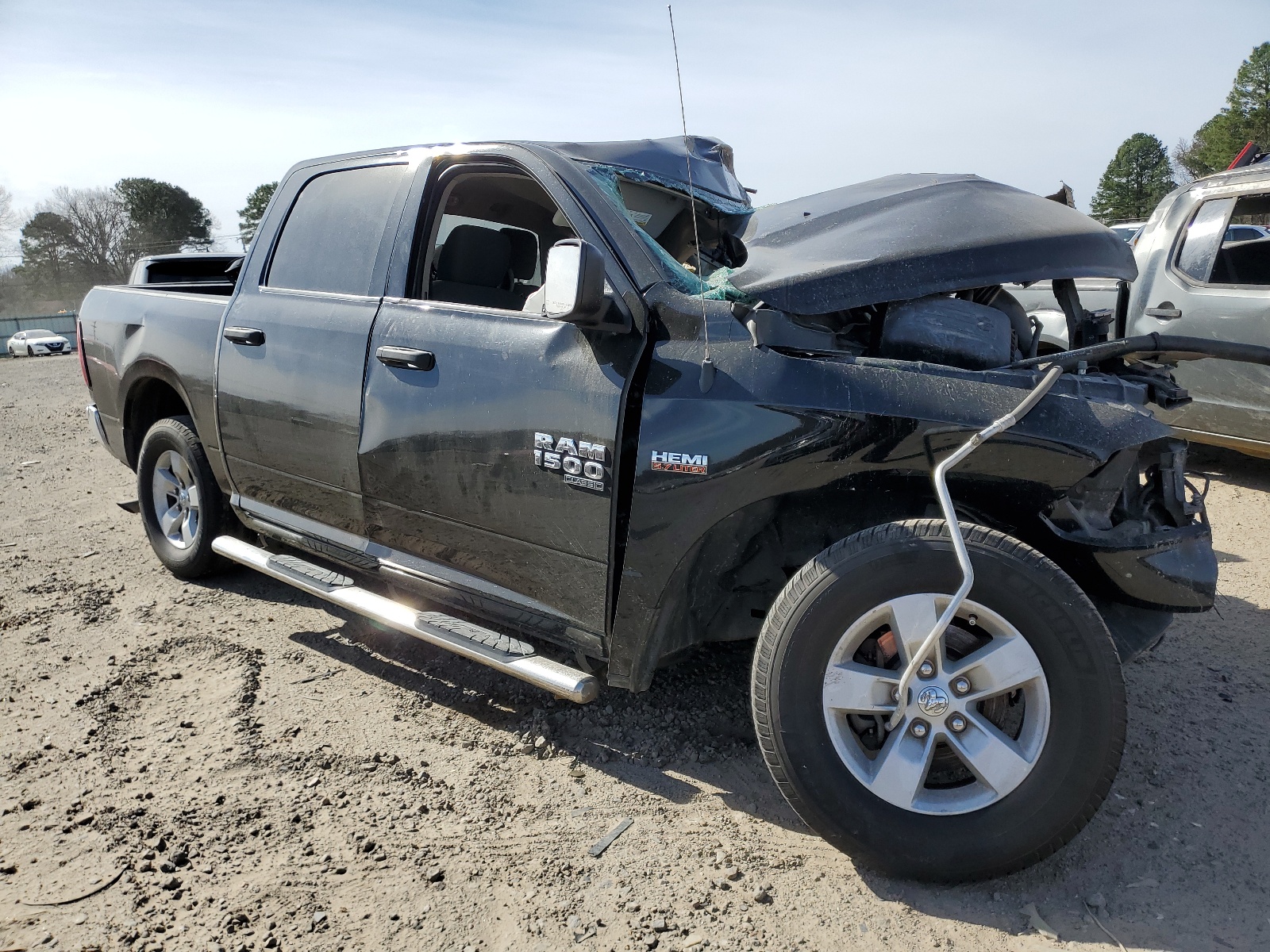 2019 Ram 1500 Classic Tradesman vin: 1C6RR6KTXKS743481