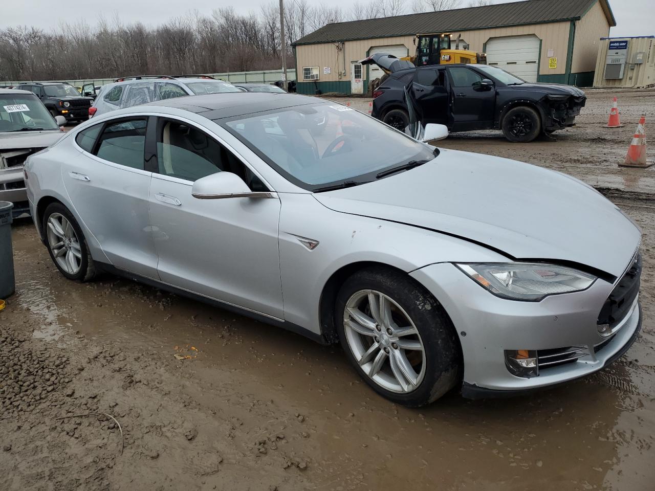 5YJSA1S18EFP31947 2014 Tesla Model S