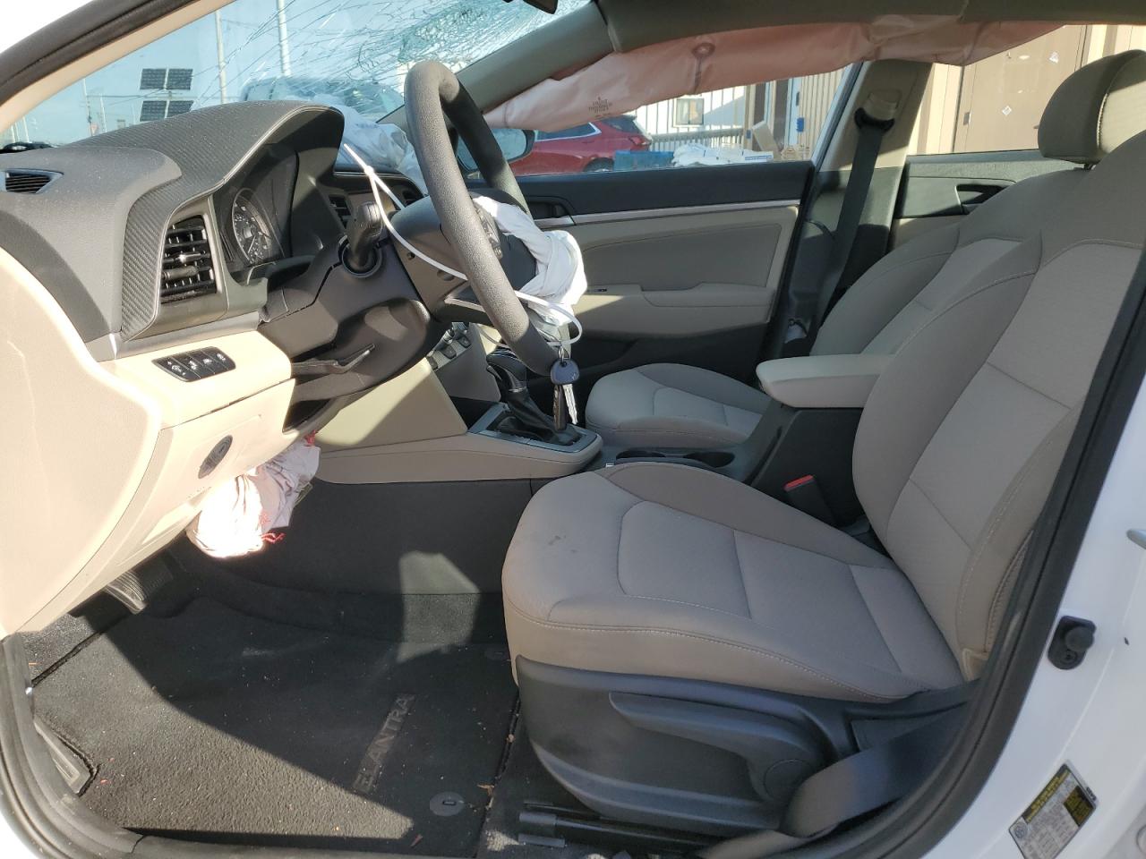 5NPD84LF4KH477215 2019 Hyundai Elantra Sel