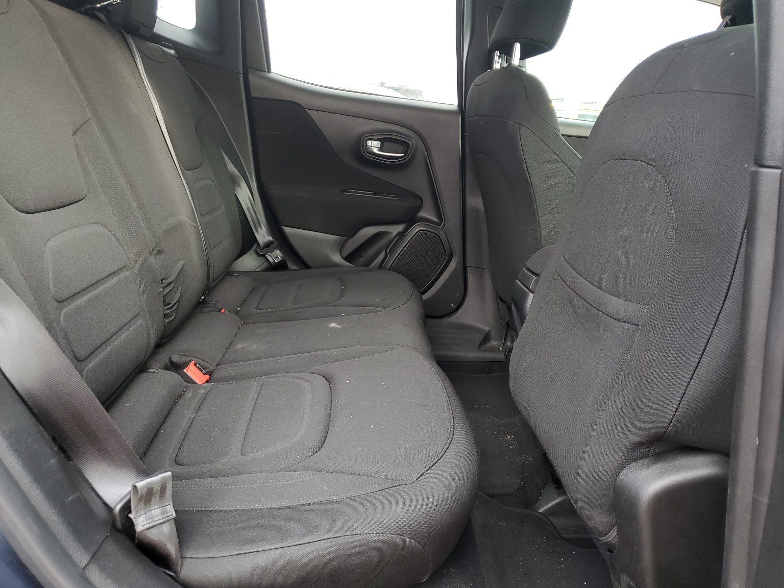 ZACNJABB1LPL88679 2020 Jeep Renegade Latitude