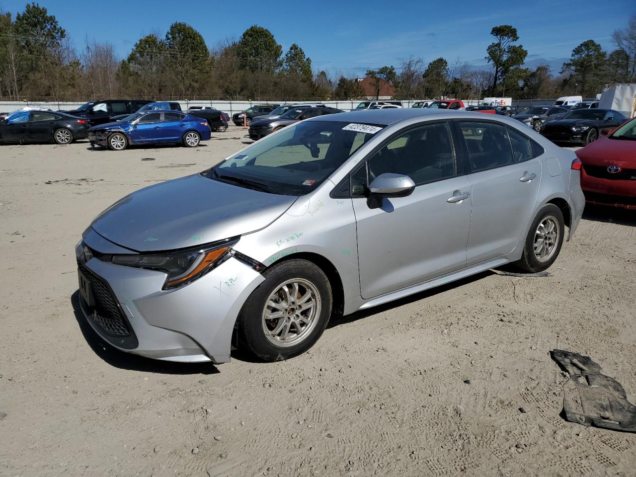 2022 Toyota Corolla Le VIN: JTDEAMDE9NJ043284 Lot: 42379474