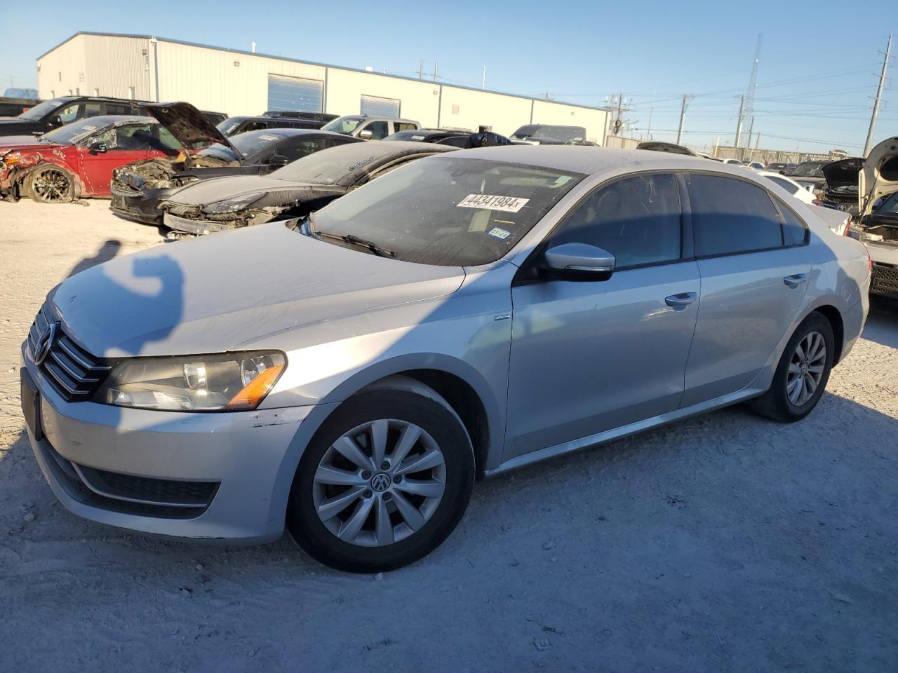 2015 Volkswagen Passat - Image 1