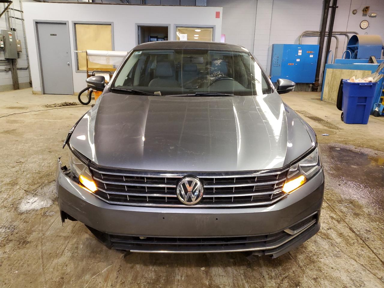 2017 Volkswagen Passat Se VIN: 1VWBT7A39HC008199 Lot: 42350314