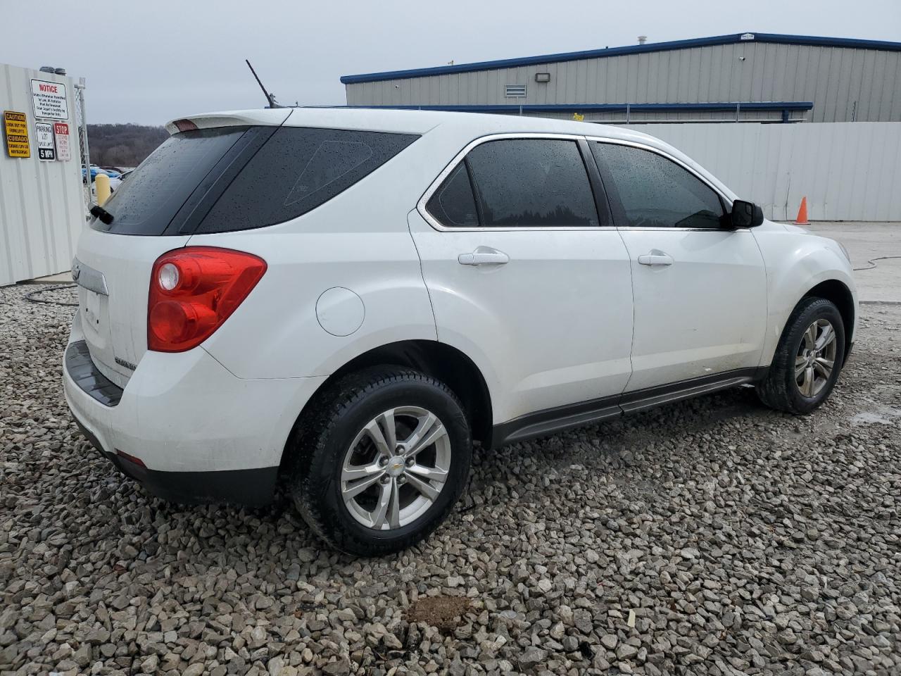 2014 Chevrolet Equinox - Image 3