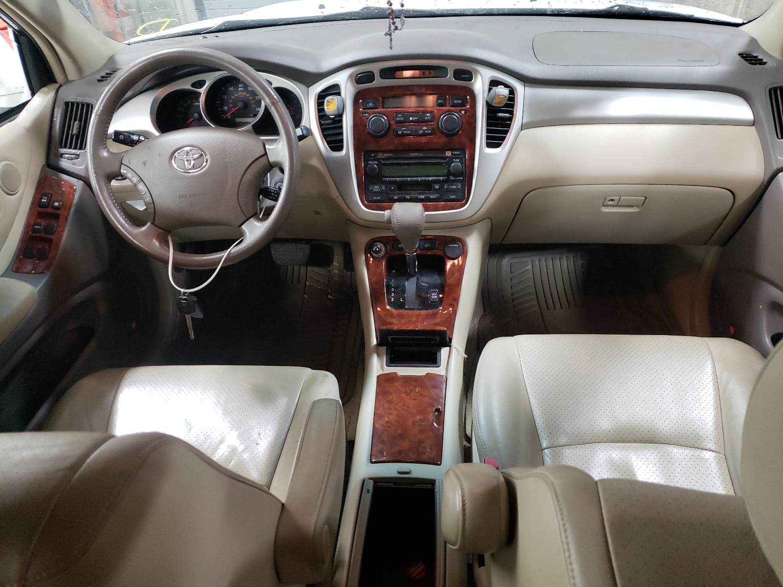 JTEEP21AX50118130 2005 Toyota Highlander Limited