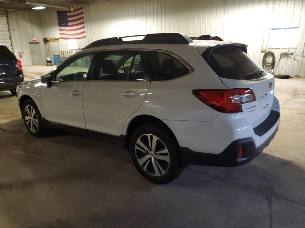 2019 Subaru Outback 3.6R Limited VIN: 4S4BSENC6K3341158 Lot: 44352104