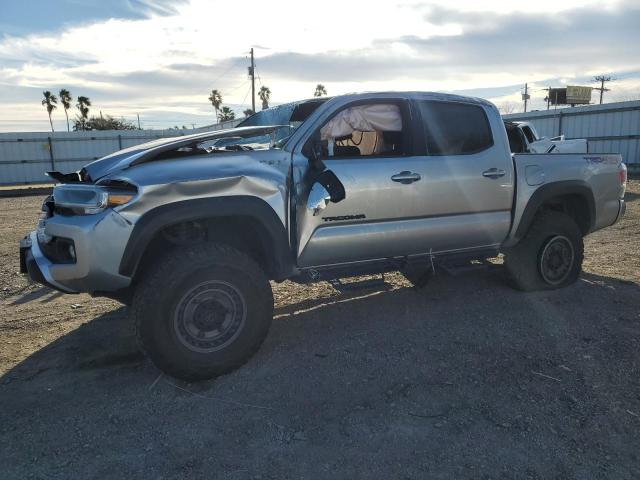  TOYOTA TACOMA 2022 Srebrny