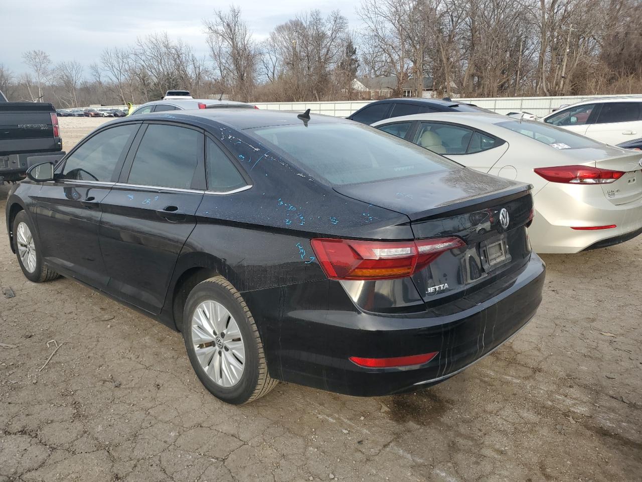 2019 Volkswagen Jetta - Image 2
