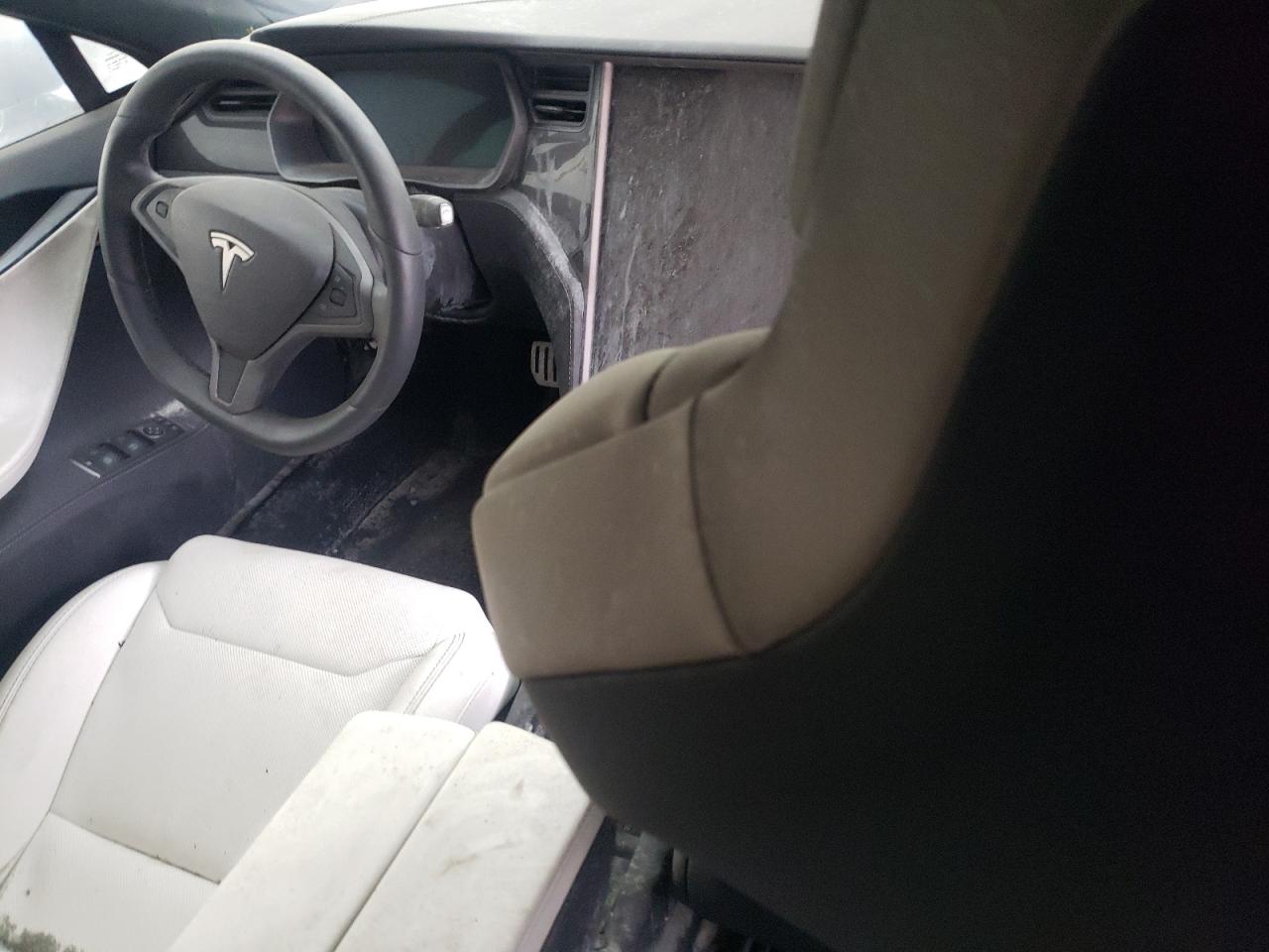 2018 Tesla Model S VIN: 5YJSA1E44JF272979 Lot: 43403914