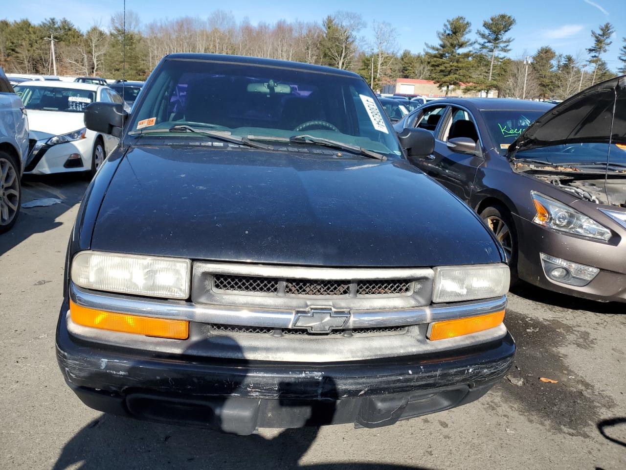 2000 Chevrolet S-10 Pickup - Image 5