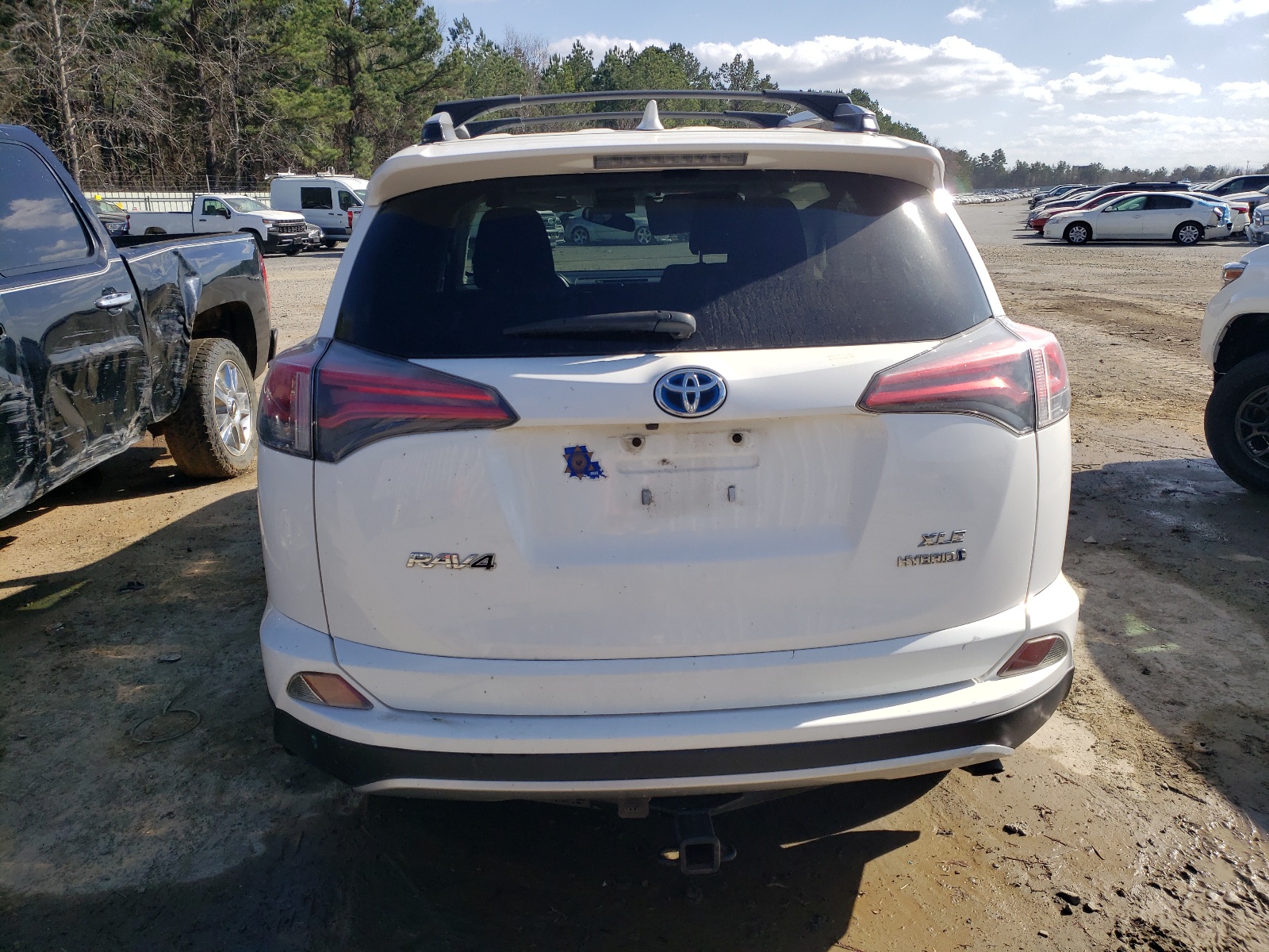 JTMRJREV0HD068512 2017 Toyota Rav4 Hv Le