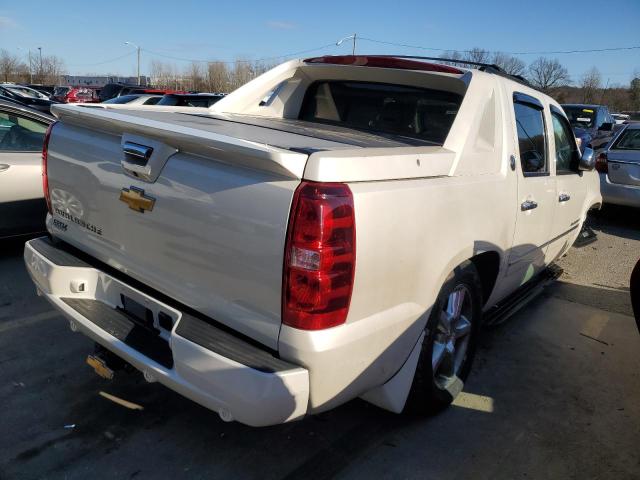  CHEVROLET AVALANCHE 2013 Biały