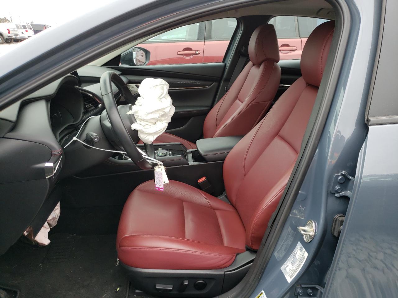 2022 Mazda 3 Preferred VIN: 3MZBPACL5NM300859 Lot: 42647884