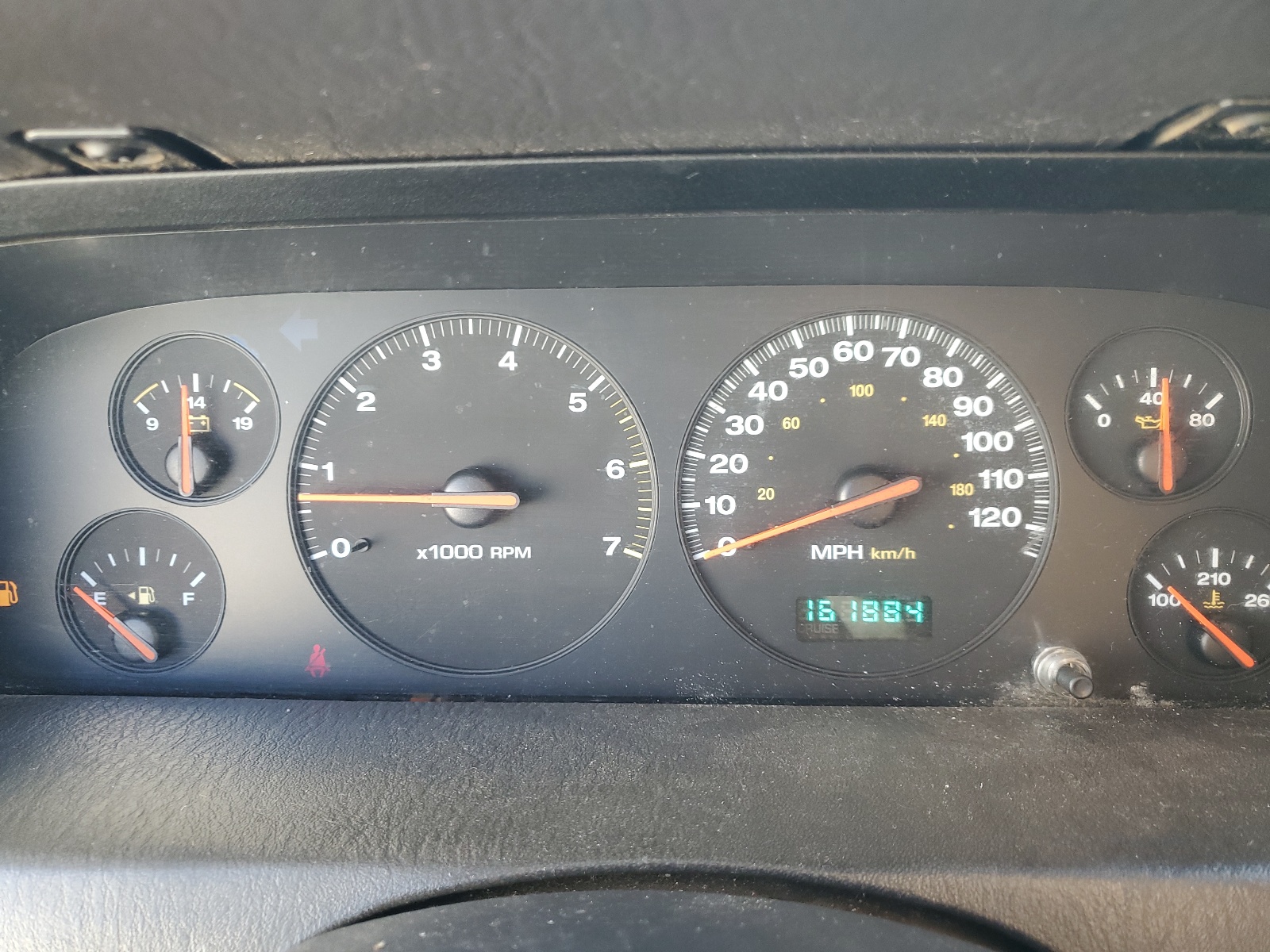 1J4G248N7YC217792 2000 Jeep Grand Cherokee Laredo