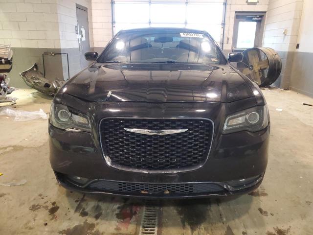  CHRYSLER 300 2019 Черный