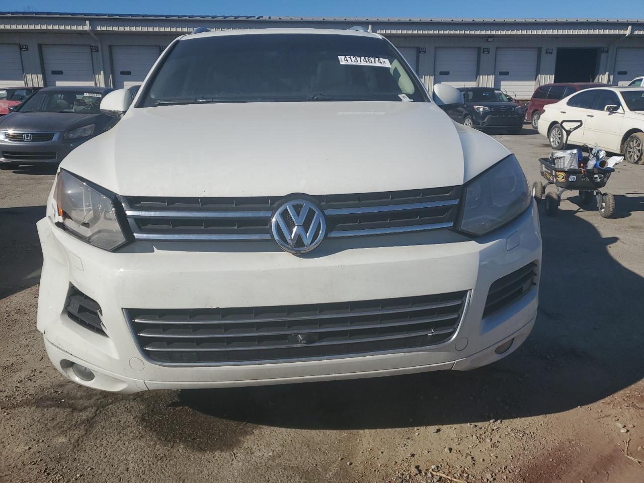 2014 Volkswagen Touareg V6 VIN: WVGEF9BP8ED001184 Lot: 41374674