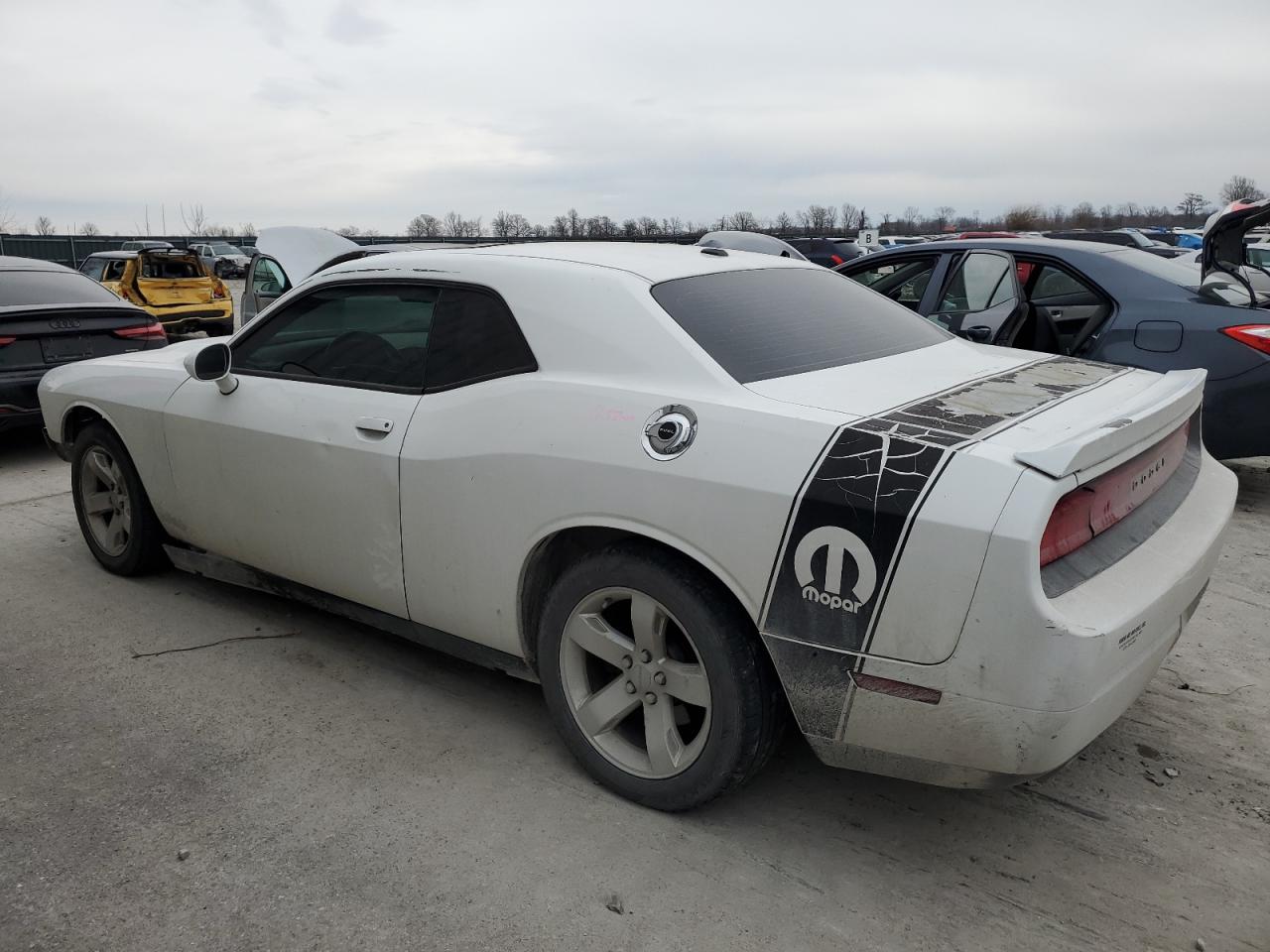 2011 Dodge Challenger VIN: 2B3CJ4DG2BH581526 Lot: 42217704