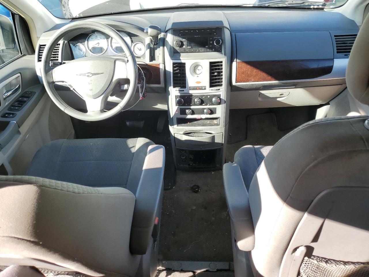 2010 Chrysler Town & Country Touring VIN: 2A4RR5D17AR350773 Lot: 43045644