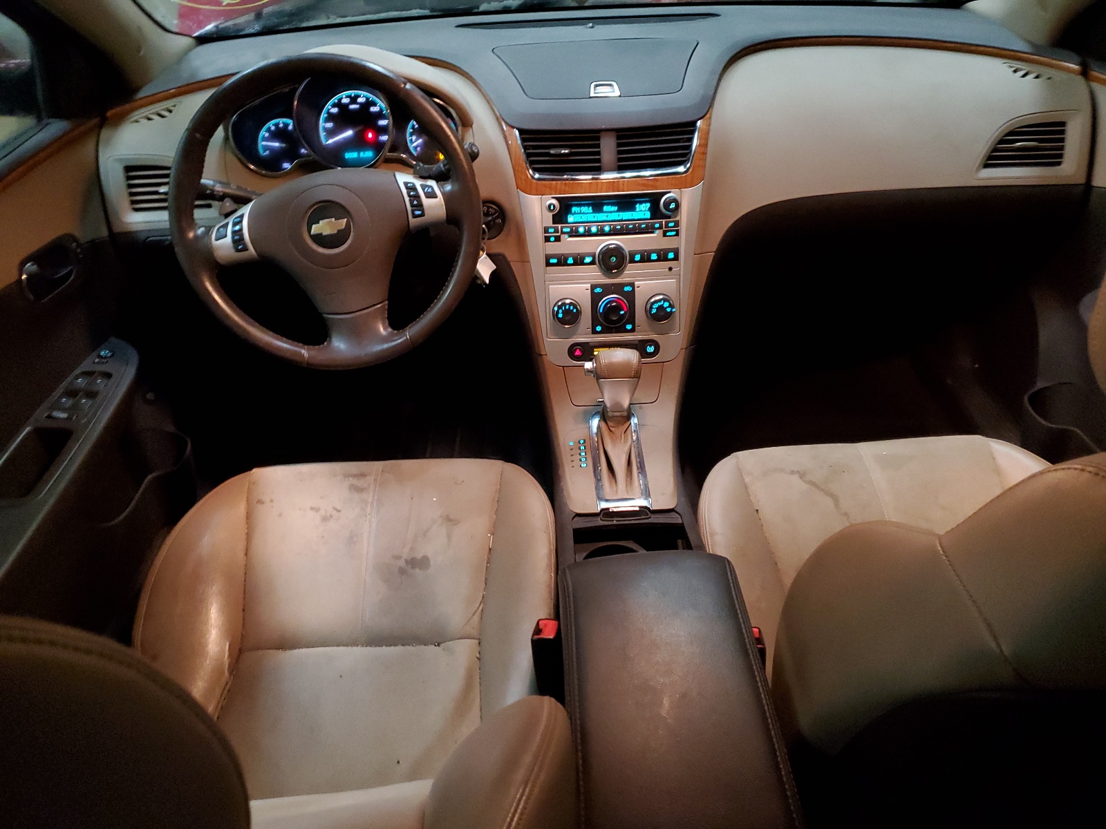 1G1ZD5EB0AF225822 2010 Chevrolet Malibu 2Lt