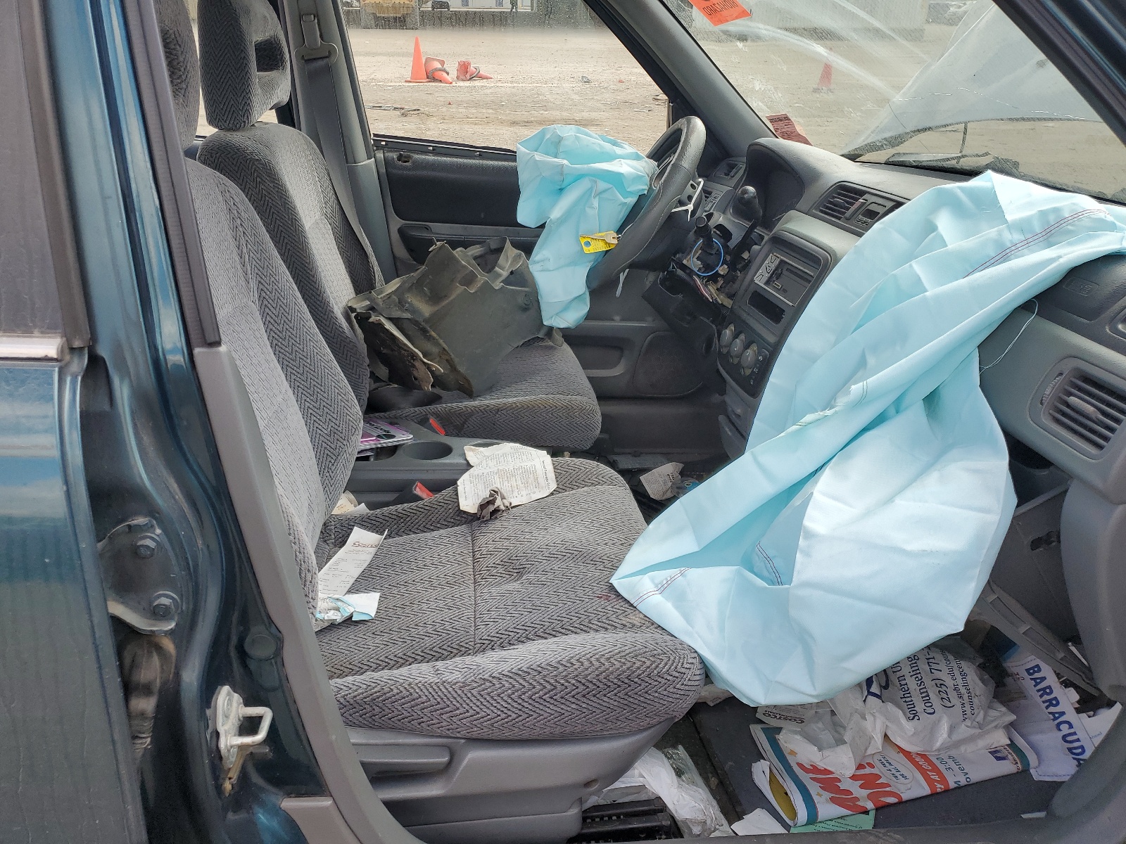 JHLRD2842WC012983 1998 Honda Cr-V Lx