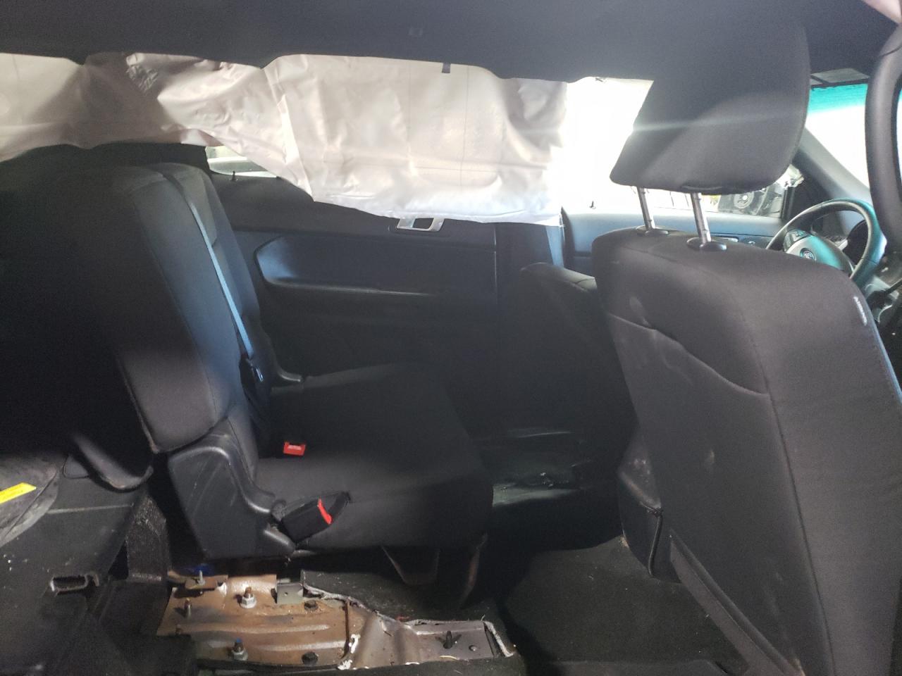 2016 Ford Explorer - Image 10